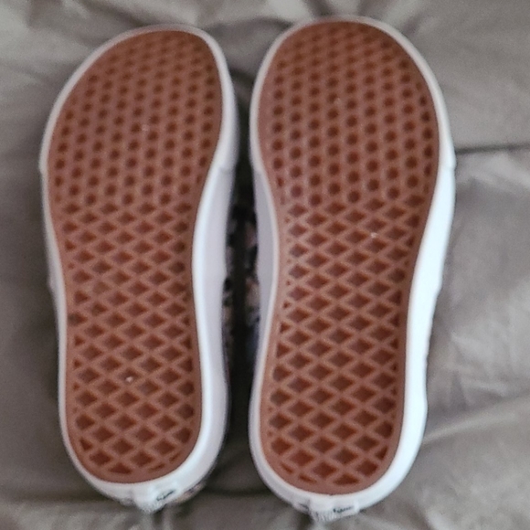 Disney princess vans size 9 - Picture 7 of 7